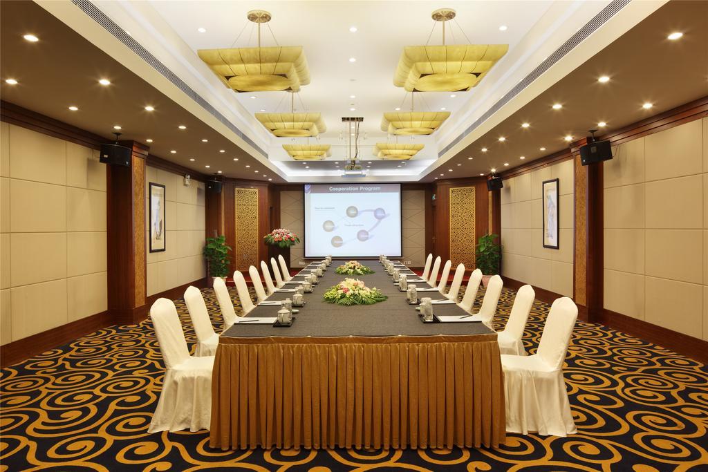 Shanghai Hotel Jin Jiang Exterior photo