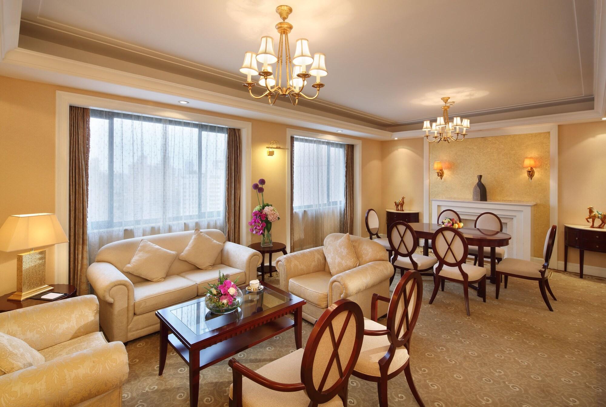 Shanghai Hotel Jin Jiang Exterior photo