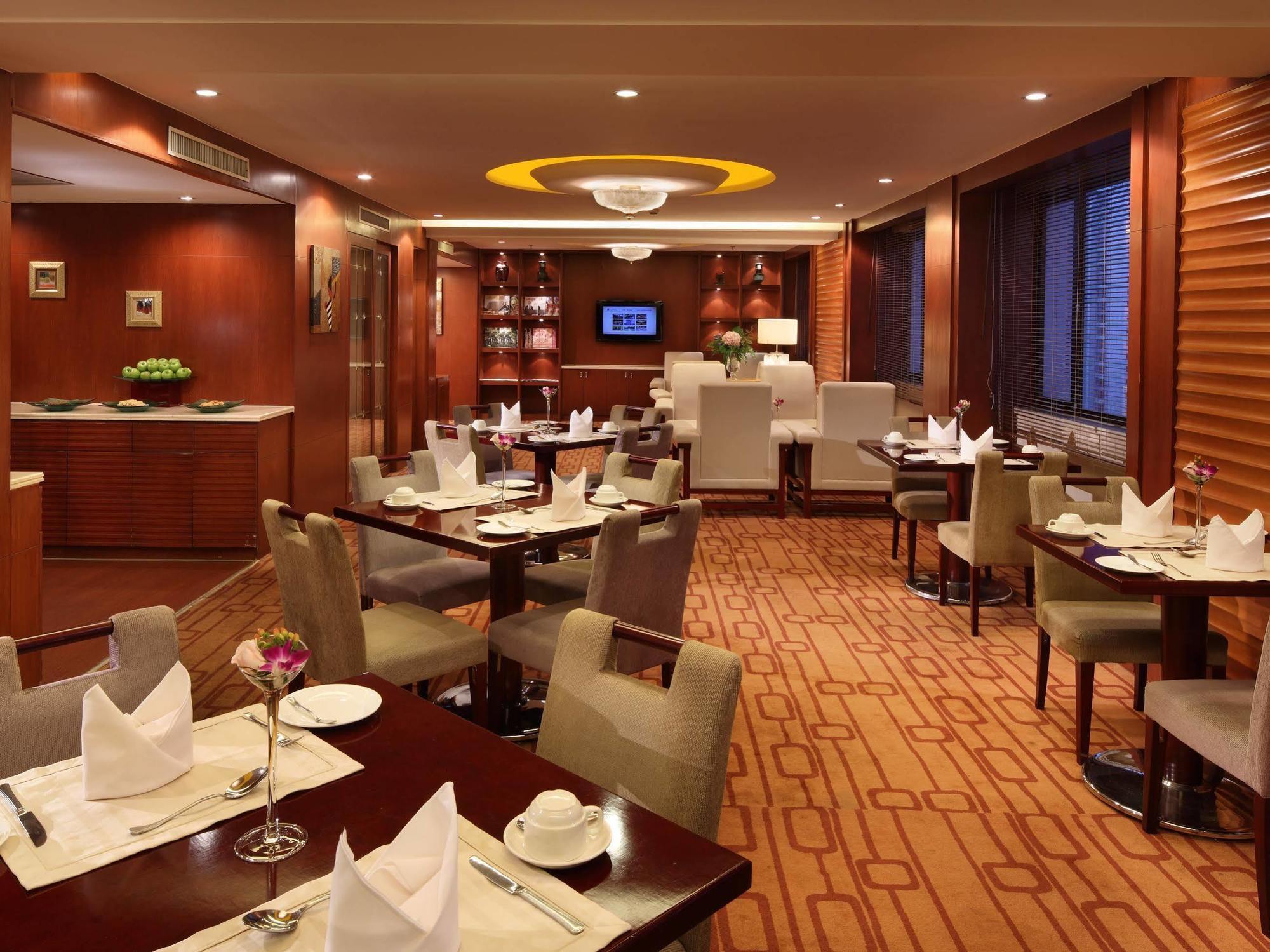 Shanghai Hotel Jin Jiang Exterior photo